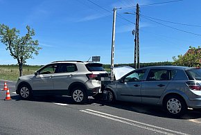 Wypadek w Kamieńsku. 69-letnia kobieta trafiła do szpitala-22794
