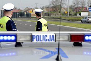 W majówkę na drogach więcej policyjnych patroli; wyjadą m.in. policjanci z grup SP-22835