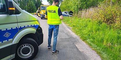 Zderzenie dwóch aut pod Radomskiem. Jedna osoba trafiła do szpitala-23091