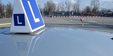 Sieradz: pijany instruktor uczył jeździć kursanta; alko-23087