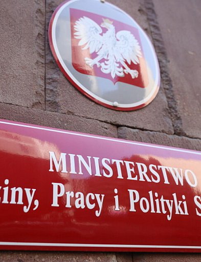 MRPiPS: stopa bezrobocia rejestrowanego w maju wyniosła 5 proc.-23254