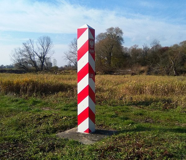 Nie każdy przejedzie bez zatrzymania. Wracają kontrole na granicach Polski-23501