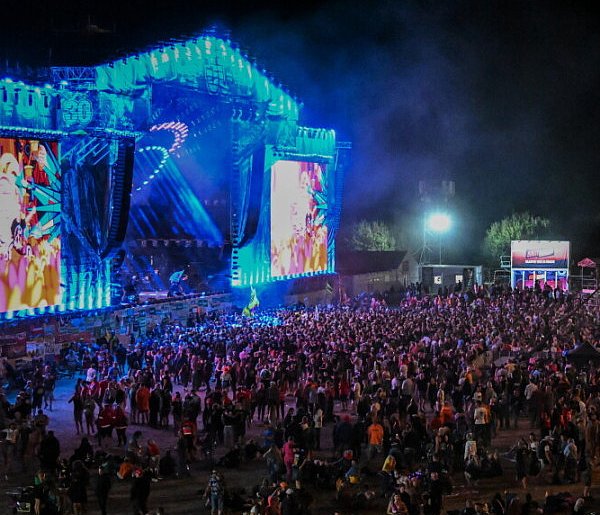 30 lat temu odbył się pierwszy Przystanek Woodstock-23713