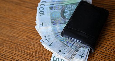 Polacy boją się o swoją przyszłość, oszczędzają na czarną godzinę-23866