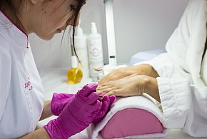 U kosmetyczki szykują się zmiany. Co czeka klientki od września?-23968