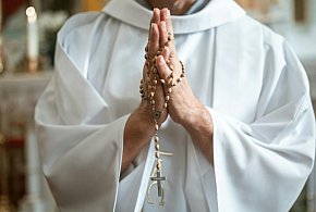 Nowe dane z Kościoła. Coraz mniej młodych wybiera drogę kapłaństwa?-24870