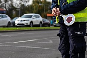 W Dzień Zaduszny policja apeluje do kierowców: noga z gazu, zero alkoholu-25284
