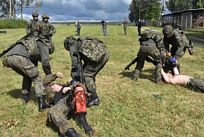 Setki tysięcy Polaków pójdą na szkolenie. Wojsko otwiera drzwi dla cywilów-25350