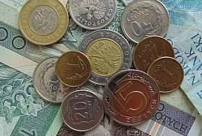 Nowe regulacje dla dorabiających. Od grudnia zmieniają się limity-25530