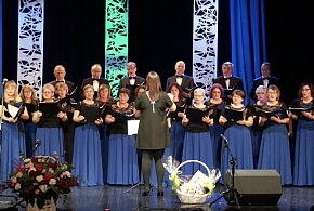 Chór Cantabile zaprasza na dwa styczniowe koncerty kolęd w Radomsku w muzeum i...