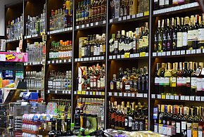 To codzienność wielu Polaków. Nowe dane o alkoholu niepokoją-26181