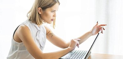 Ekspertka NASK: Przed świętami w internecie przybywa fałszywych sklepów i ofert-25840