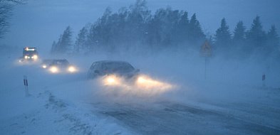 W nocy w całym kraju spadnie śnieg; IMGW ostrzega przed zamieciami śnieżnymi na pó-26033