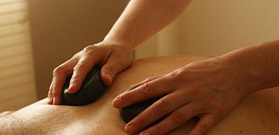 Masaże i rytuały pielęgnacyjne, które pomagają odzyskać równowagę ciała i spokój