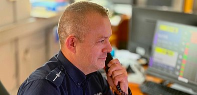 Aspirant Kamil Przybylski, policjant z Radomska pomógł mężczyźnie w kryzysie