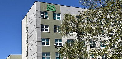 ZUS ostrzega przed oszustami i SMS-ami z linkiem prowadzącym rzekomo do portalu eZ