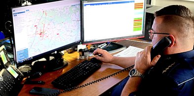 Dyżurny z KPP Radomsko dwa razy pomógł mężczyznom w kryzysie emocjonalnym