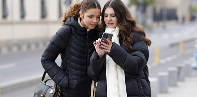 Psycholog w Dniu Bezpiecznego Internetu: smartfon szkodzi rozwojowi dziecka