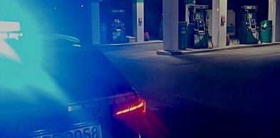 Pościg ulicami Radomska zakończony rozbitym BMW. Pijany 33-latek bez prawa jazdy..