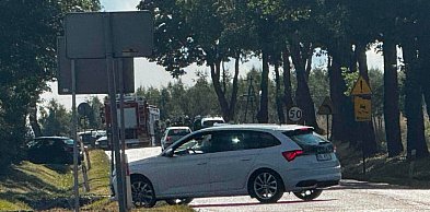 Wypadek na DK42 w Kodrębie. Droga zablokowana po zderzeniu skody z mercedesem
