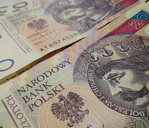 ZUS przeliczy świadczenia. Tyle więcej wpłynie na konta emerytów-25120