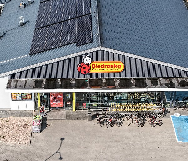 Biedronka zapłaci potężną karę. Sieć kusiła niejasną promocją-25640