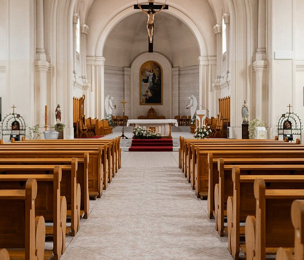 Miliony na Kościół w 2026 roku. Państwo co roku dokłada do duchownych-26056