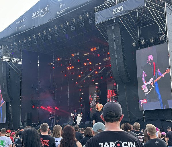 Zespół Houk po ponad 30 latach zagra w Jarocinie