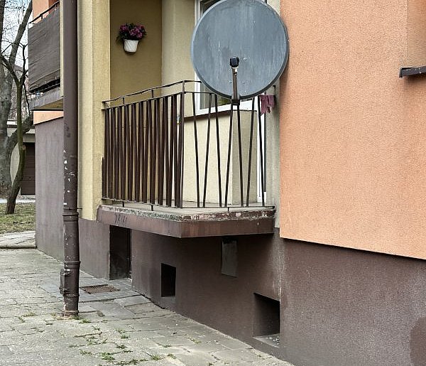 Mężczyzna złapany przy kradzieży bielizny z balkonu w Piotrkowie Trybunalskim