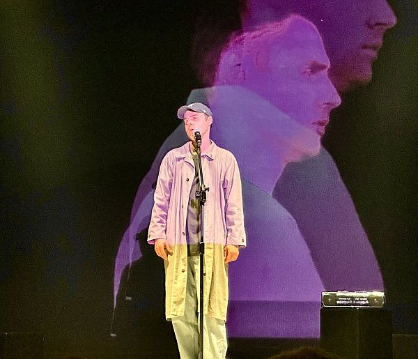 Marcin Januszkiewicz wystąpił w Radomsku z widowiskiem Pokolenie Y