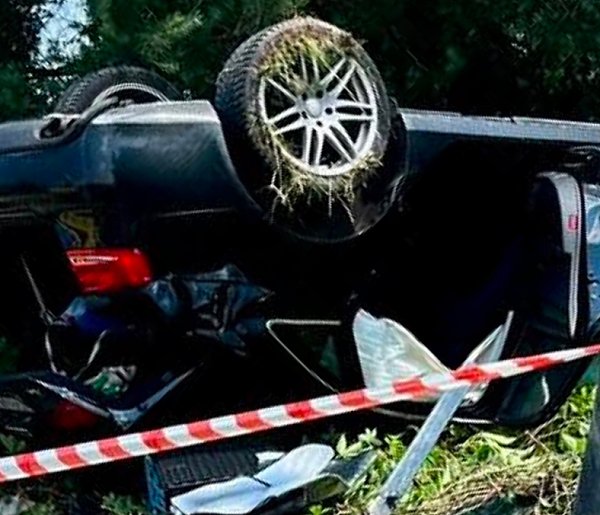18-letni kierowca dachował w Radomsku. Kosztowna brawura na ulicy Jagodowej