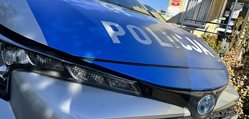 Nocny rajd pijanej rowerzystki w Radomsku przerwali policjanci Jechała bez świateł