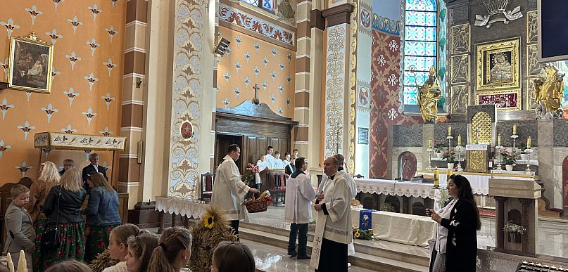 Ks. Główczyński: idąc do kościoła ze święconką, pamiętajmy o istocie Wielkanocy