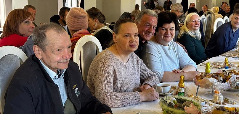 Wielkanoc bez samotności w Radomsku. Wspólne śniadanie dla uczestników akcji