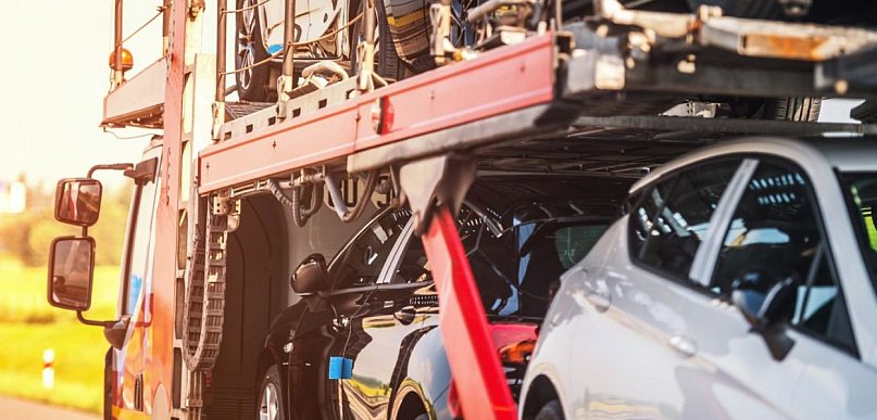 Stary Mercedes lub Toyota – ile można dostać w skupie za wysłużone, ale pancerne a