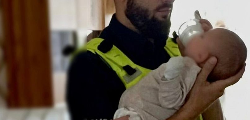 Pijana matka opiekowała się niemowlęciem w Radomsku. Miała blisko 3 promile