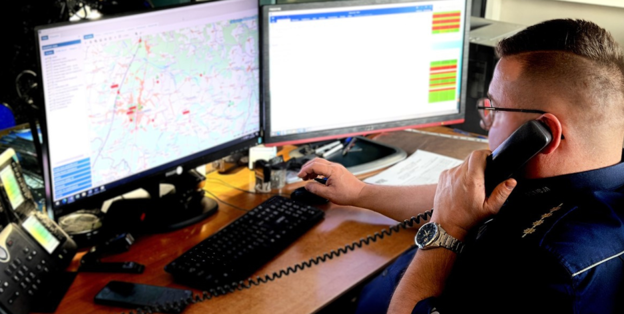 Dyżurny z KPP Radomsko dwa razy pomógł mężczyznom w kryzysie emocjonalnym