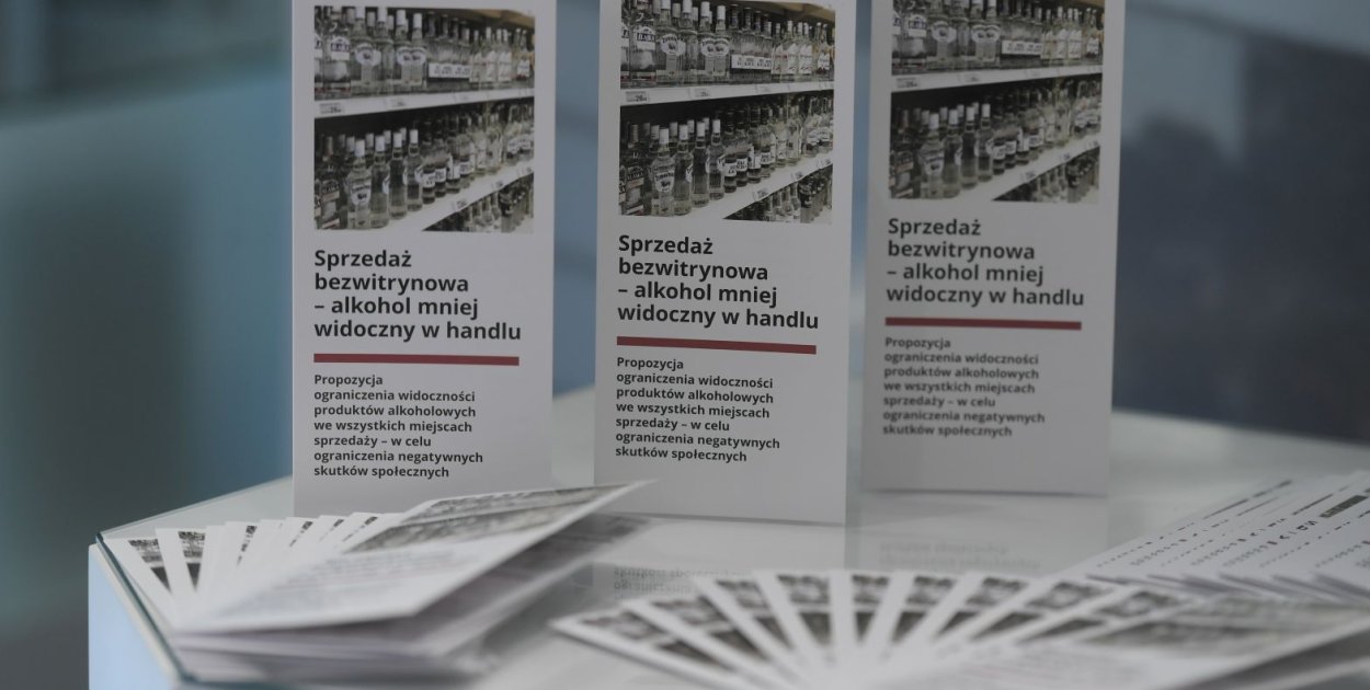 Branża paliwowa prezentuje koncepcję sprzedaży bezwitrynowej na stacjach benzynowy