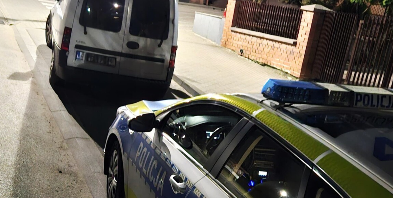 KPP Radomsko: 39-latek przyjechał na policję autem mimo zakazu i miał ponad 1,5‰