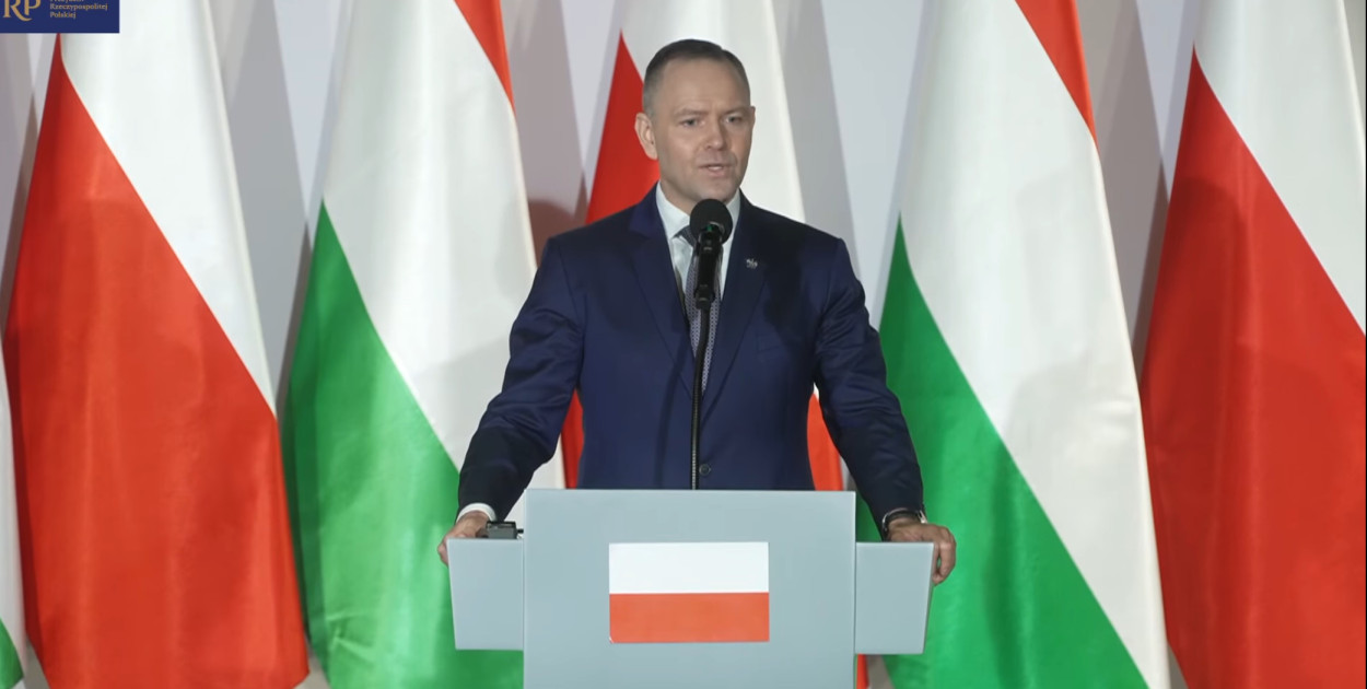 Nawrocki do dziennikarza: pan się ogarnie i słucha; Tusk do Nawrockiego: proszę ni