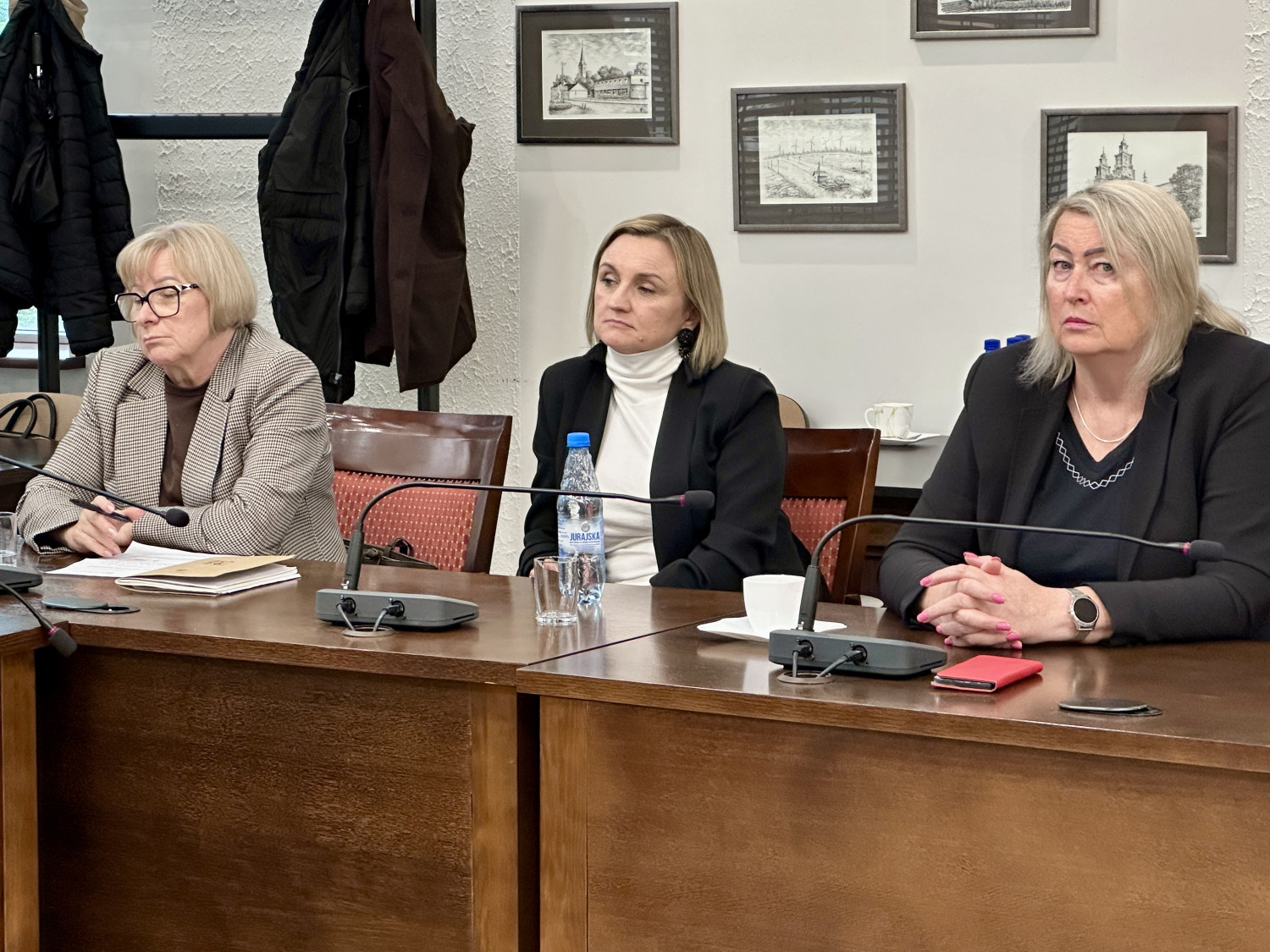 Na zdjęciu: członkowie Powiatowej Rady Rynku Pracy