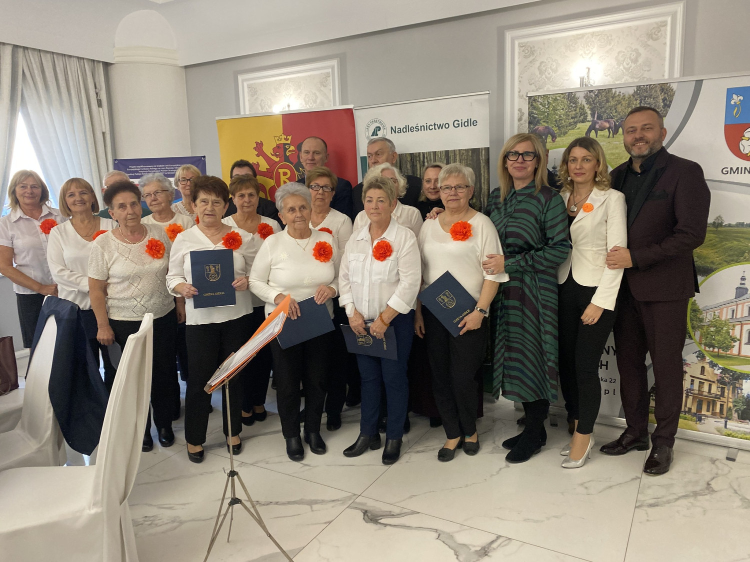 Występ artystyczny seniorów w Gidlach